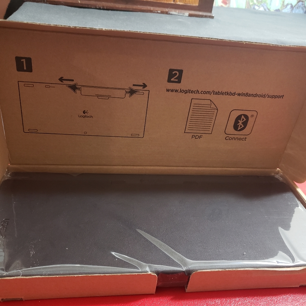 New Logitech tablet keyboard